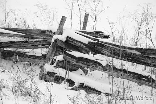 Snowy Old Fence_11565.jpg - Photographed near Ashton, Ontario, Canada.